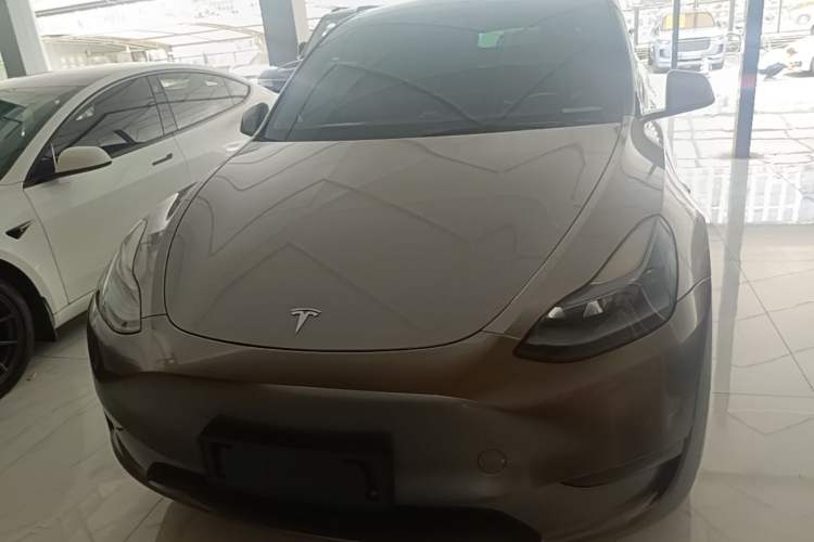 Used Tesla Model Y 2024 Long-Range All-Wheel-Drive Version Front