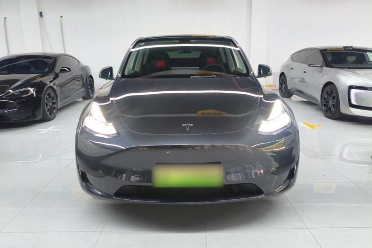 Used Tesla Model Y 2024 Rear-Wheel-Drive Version Front
