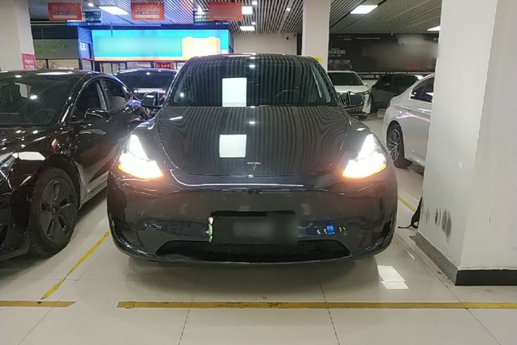 Used Tesla Model Y 2024 Rear-Wheel-Drive Version Front