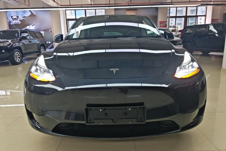 Used Tesla Model Y 2024 Rear-Wheel-Drive Version Front