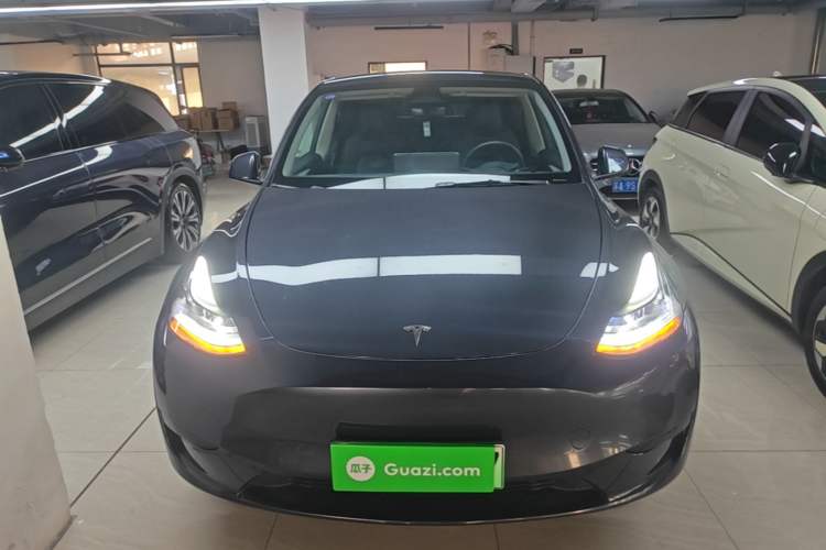 Used Tesla Model Y 2024 Rear-Wheel-Drive Version Front