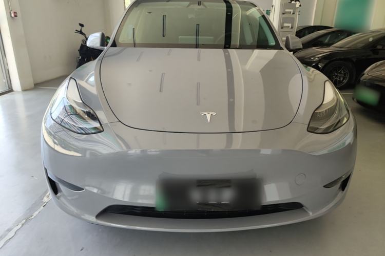 Used Tesla Model Y 2024 Long-Range All-Wheel-Drive Version Front