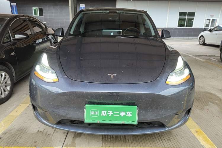 Used Tesla Model Y 2024 Rear-Wheel-Drive Version Front