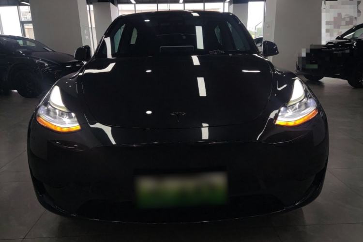 Used Tesla Model Y 2024 Rear-Wheel-Drive Version Front