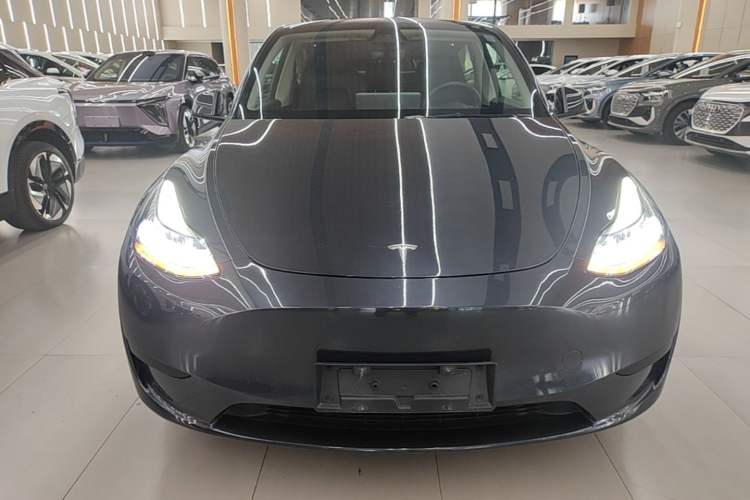 Used Tesla Model Y 2024 Rear-Wheel-Drive Version Front