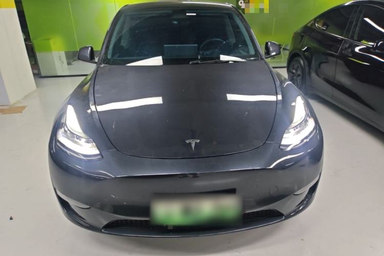 Used Tesla Model Y 2024 Long-Range All-Wheel-Drive Version Front