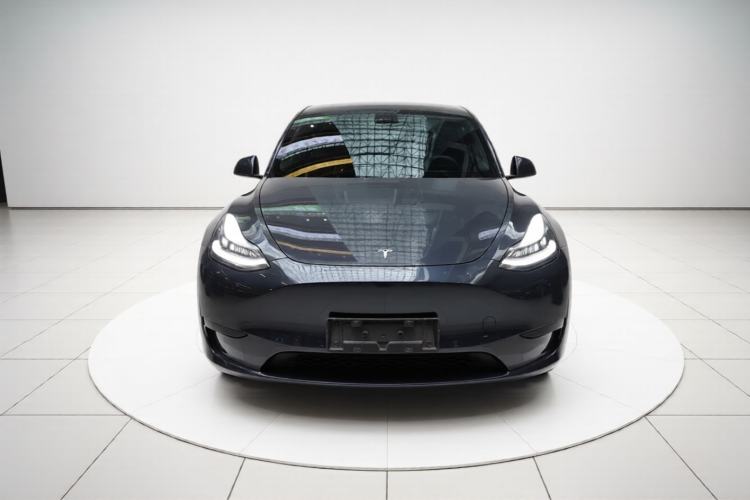 Used Tesla Model Y 2024 Rear-Wheel-Drive Version Front