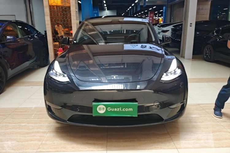 Used Tesla Model Y 2024 Long-Range All-Wheel-Drive Version Front