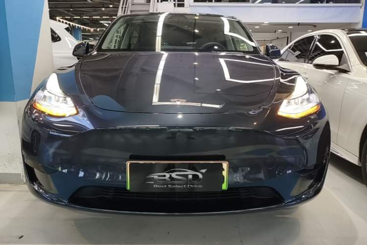 Used Tesla Model Y 2024 Rear-Wheel-Drive Version Front