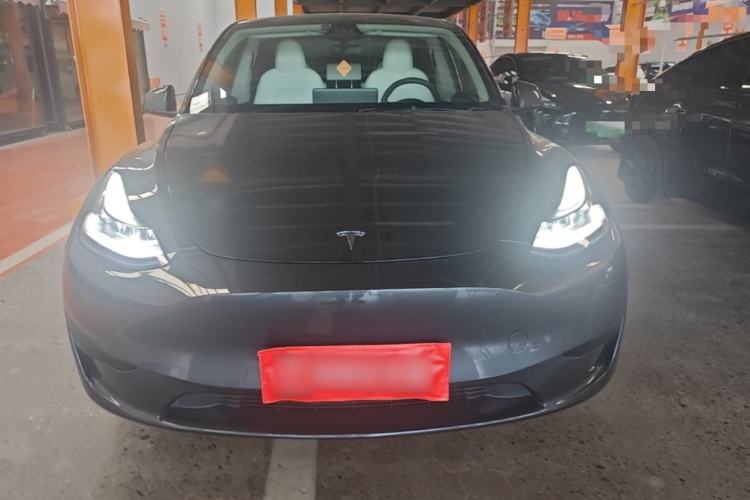 Used Tesla Model Y 2024 Rear-Wheel-Drive Version Front
