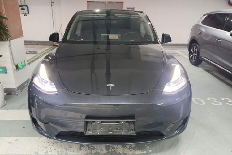 Used Tesla Model Y 2024 Rear-Wheel-Drive Version Front