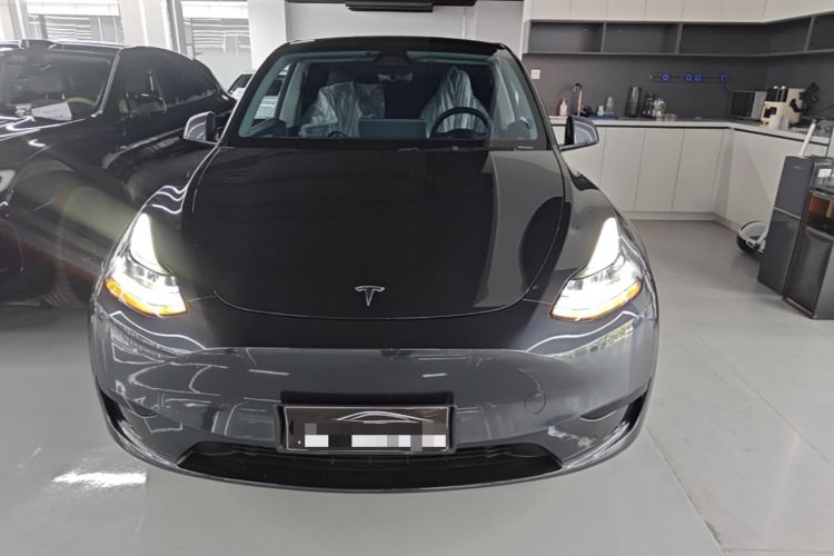 Used Tesla Model Y 2024 Rear-Wheel-Drive Version Front