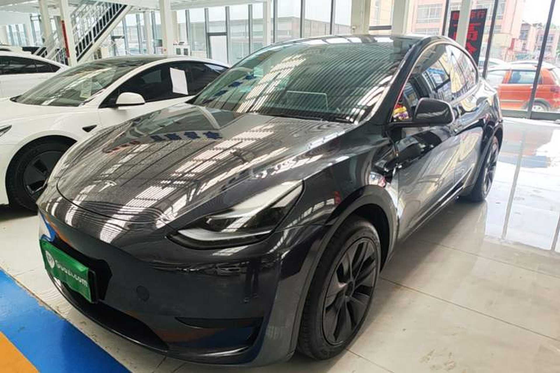 Used Tesla Model Y 2024 Rear-Wheel-Drive Version Front Left 45 Deg