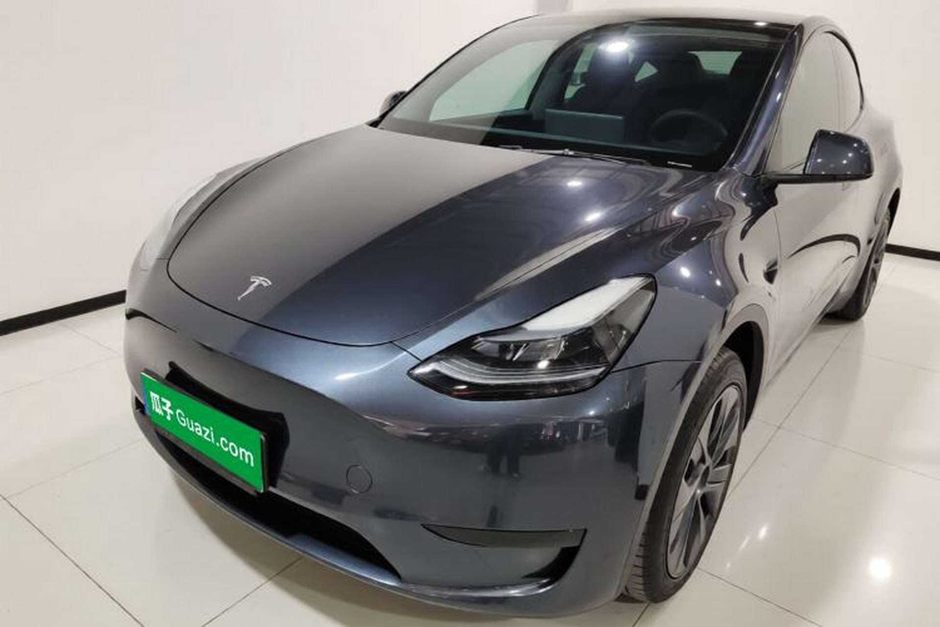 Used Tesla Model Y 2024 Rear-Wheel-Drive Version Front Left 45 Deg