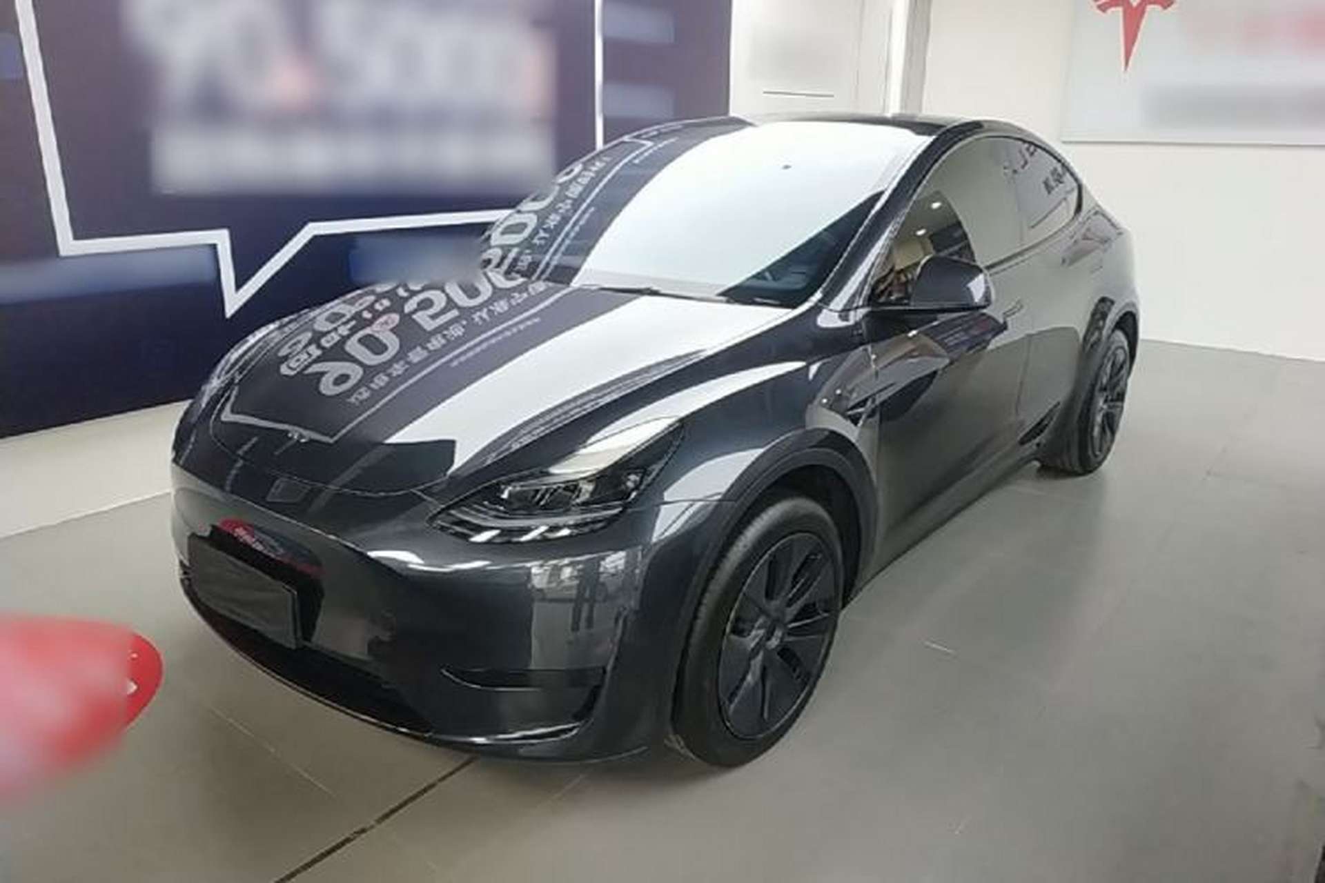 Used Tesla Model Y 2024 Rear-Wheel-Drive Version Front Left 45 Deg