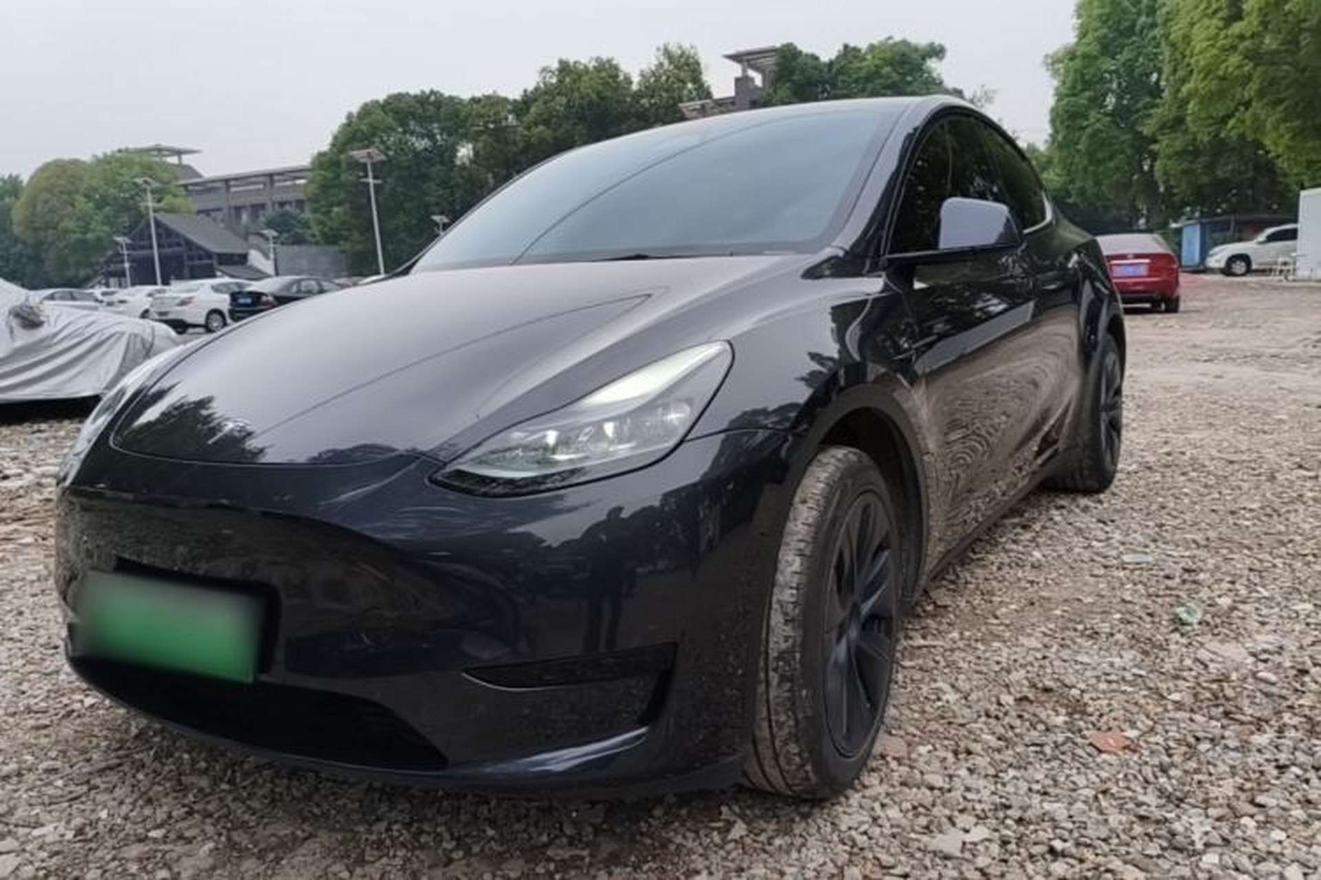 Used Tesla Model Y 2024 Rear-Wheel-Drive Version Front Left 45 Deg