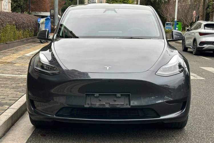 Used Tesla Model Y 2024 Rear-Wheel-Drive Version Front