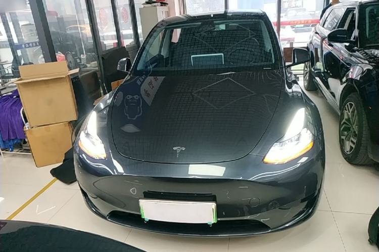 Used Tesla Model Y 2024 Rear-Wheel-Drive Version Front