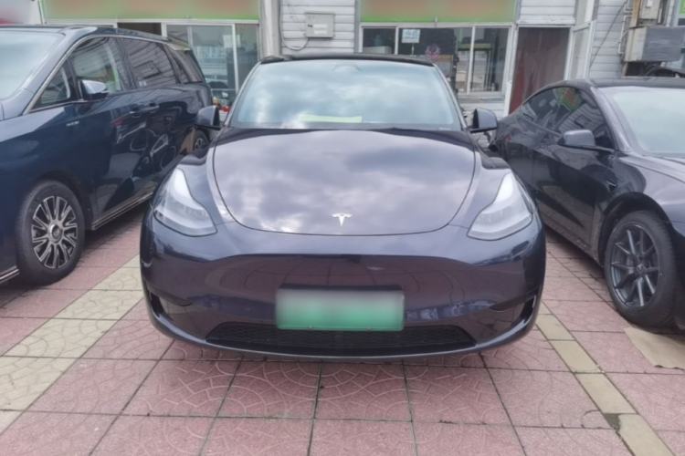 Used Tesla Model Y 2024 Rear-Wheel-Drive Version Front