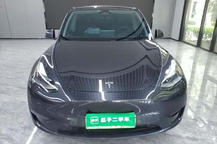 Used Tesla Model Y 2024 Long-Range All-Wheel-Drive Version Front