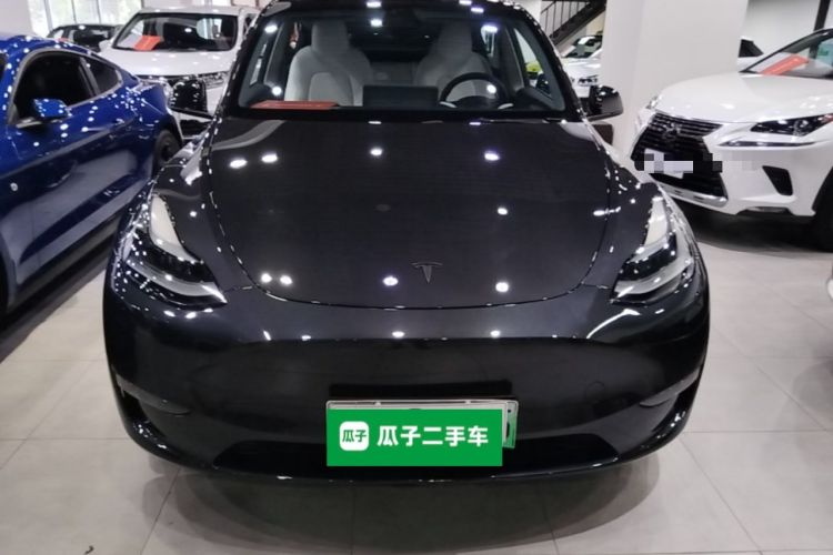 Used Tesla Model Y 2024 Long-Range All-Wheel-Drive Version Front