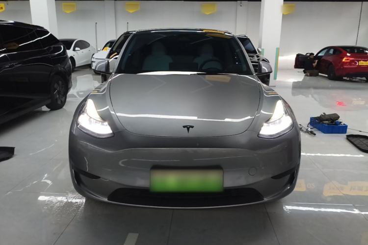 Used Tesla Model Y 2024 Rear-Wheel-Drive Version Front