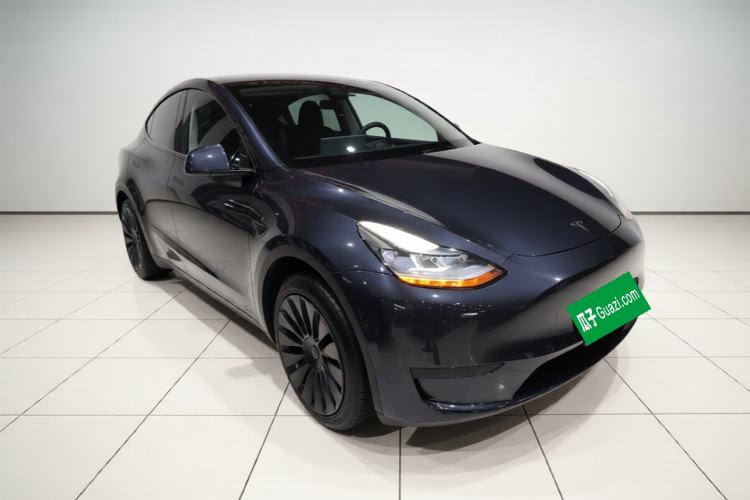 Used Tesla Model Y 2024 Rear-Wheel-Drive Version Front Right 45 Deg