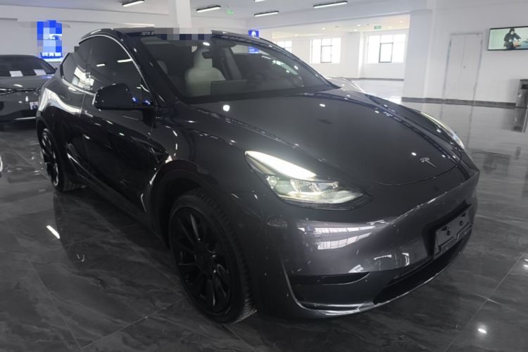Used Tesla Model Y 2024 Rear-Wheel-Drive Version Front Right 45 Deg