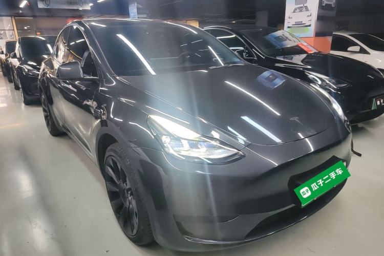 Used Tesla Model Y 2024 Rear-Wheel-Drive Version Front Right 45 Deg