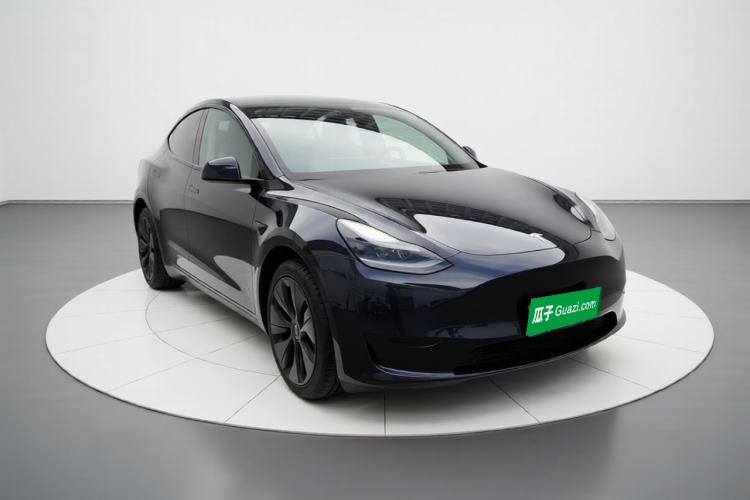 Used Tesla Model Y 2024 Rear-Wheel-Drive Version Front Right 45 Deg