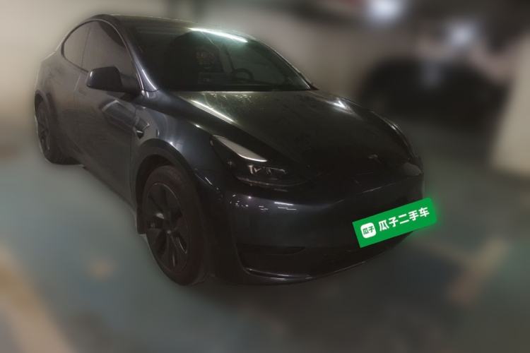 Used Tesla Model Y 2024 Rear-Wheel-Drive Version Front Right 45 Deg