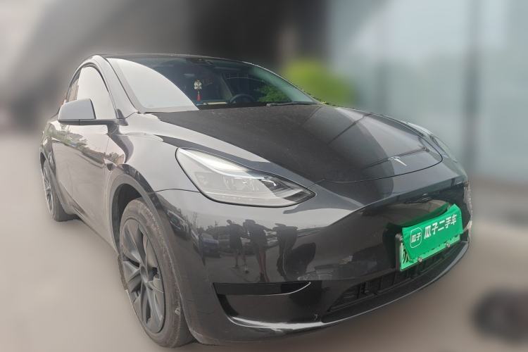 Used Tesla Model Y 2024 Rear-Wheel-Drive Version Front Right 45 Deg