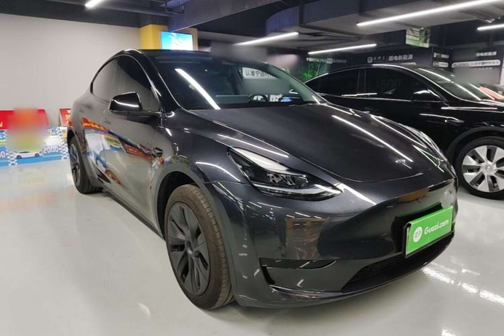 Used Tesla Model Y 2024 Rear-Wheel-Drive Version Front Right 45 Deg