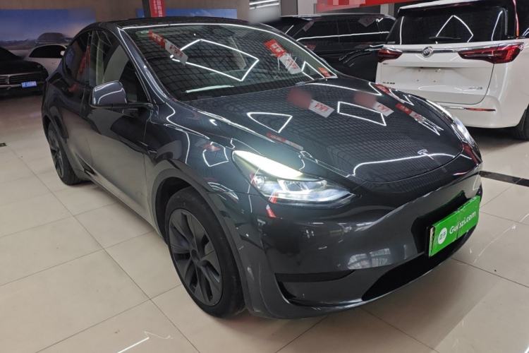 Used Tesla Model Y 2024 Rear-Wheel-Drive Version Front Right 45 Deg