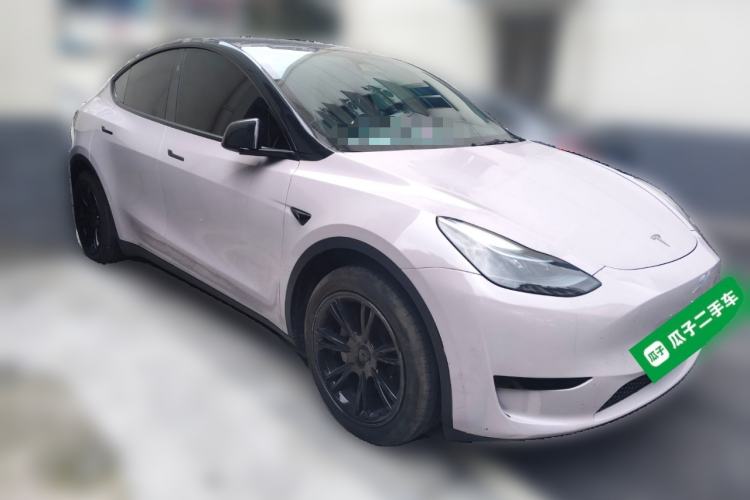 Used Tesla Model Y 2024 Rear-Wheel-Drive Version Front Right 45 Deg