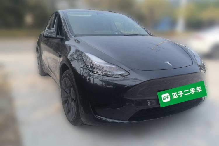 Used Tesla Model Y 2024 Rear-Wheel-Drive Version Front Right 45 Deg