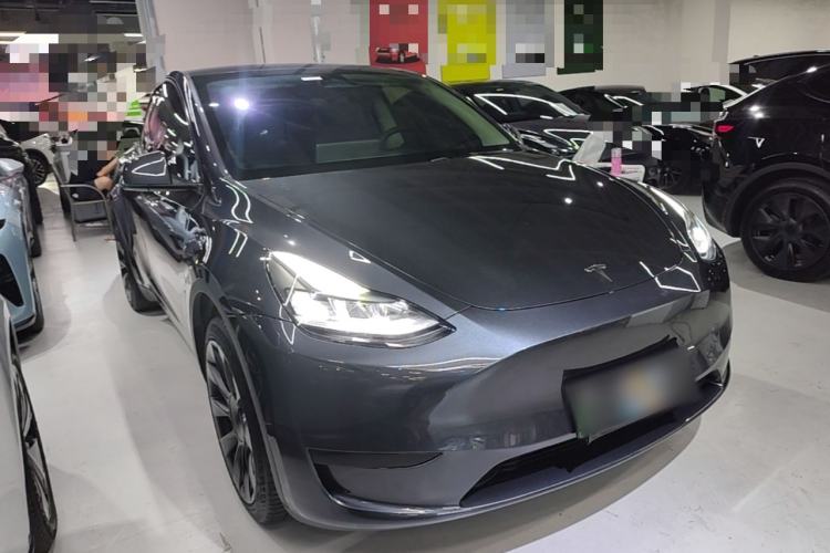 Used Tesla Model Y 2024 Rear-Wheel-Drive Version Front Right 45 Deg