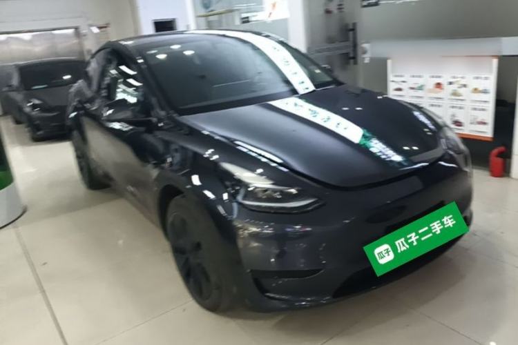 Used Tesla Model Y 2024 Rear-Wheel-Drive Version Front Right 45 Deg