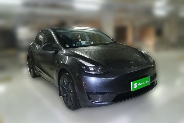 Used Tesla Model Y 2024 Rear-Wheel-Drive Version Front Right 45 Deg