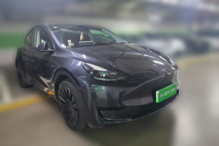Used Tesla Model Y 2024 Rear-Wheel-Drive Version Front Right 45 Deg