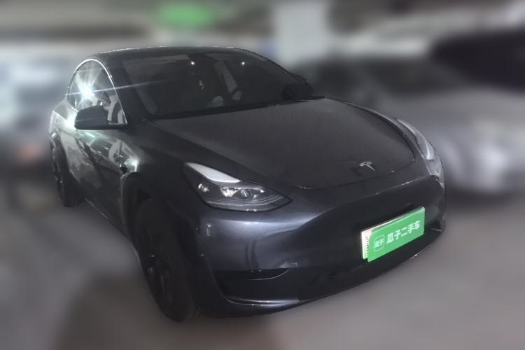 Used Tesla Model Y 2024 Rear-Wheel-Drive Version Front Right 45 Deg