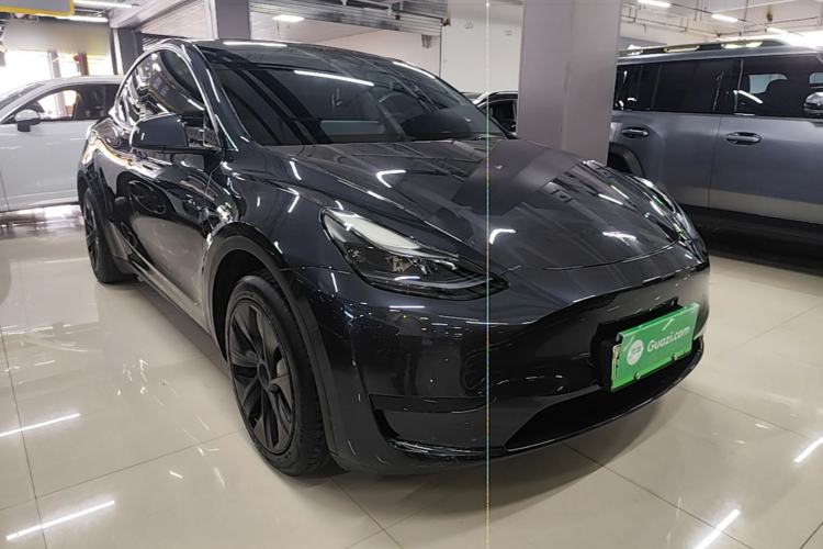 Used Tesla Model Y 2024 Rear-Wheel-Drive Version Front Right 45 Deg