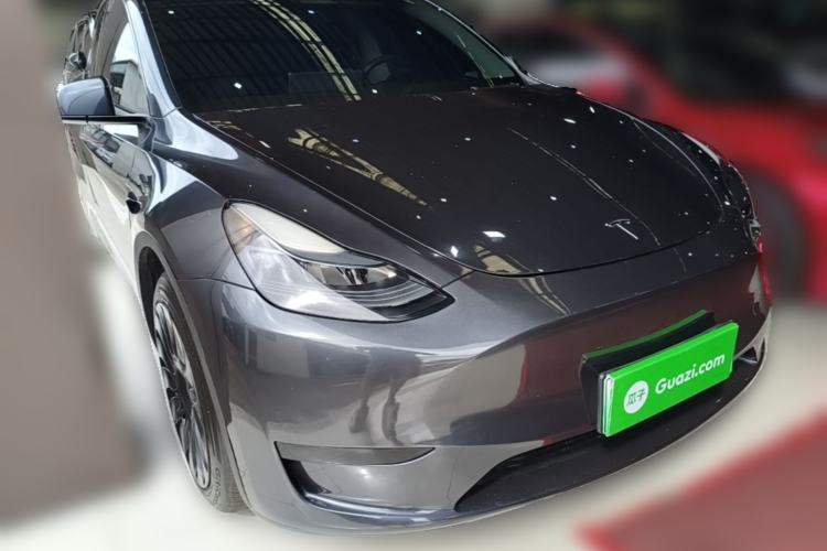 Used Tesla Model Y 2024 Rear-Wheel-Drive Version Front Right 45 Deg