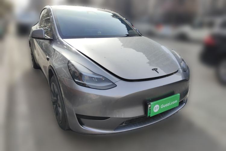 Used Tesla Model Y 2024 Rear-Wheel-Drive Version Front Right 45 Deg