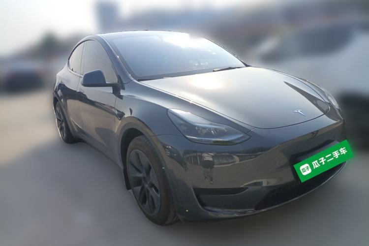 Used Tesla Model Y 2024 Rear-Wheel-Drive Version Front Right 45 Deg