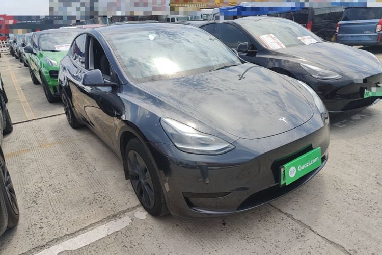 Used Tesla Model Y 2024 Rear-Wheel-Drive Version Front Right 45 Deg
