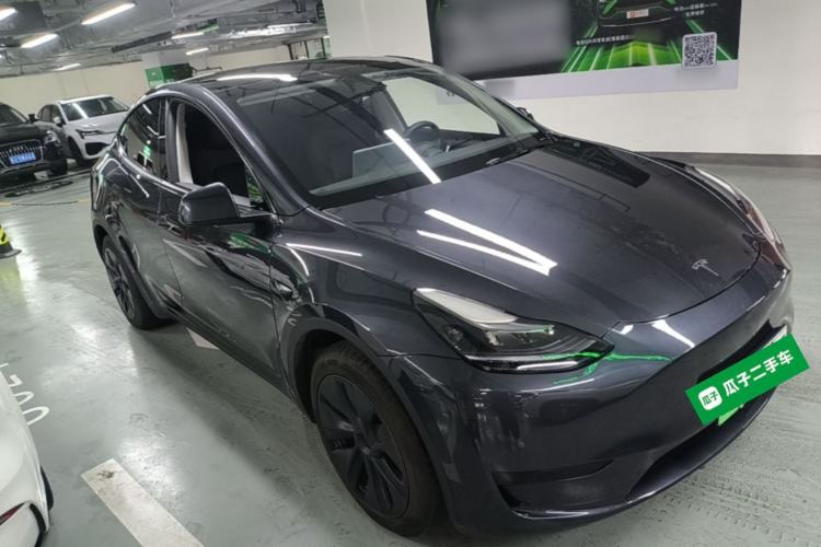 Used Tesla Model Y 2024 Rear-Wheel-Drive Version Front Right 45 Deg