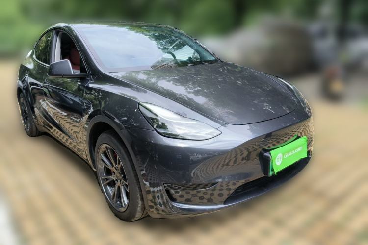 Used Tesla Model Y 2024 Rear-Wheel-Drive Version Front Right 45 Deg