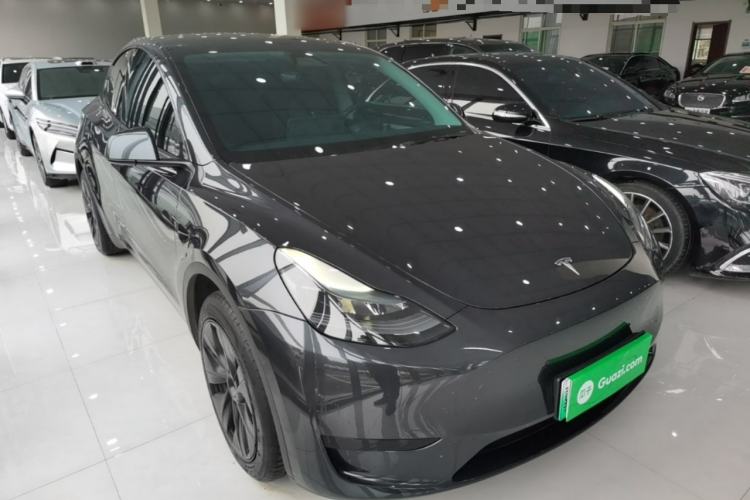 Used Tesla Model Y 2024 Rear-Wheel-Drive Version Front Right 45 Deg