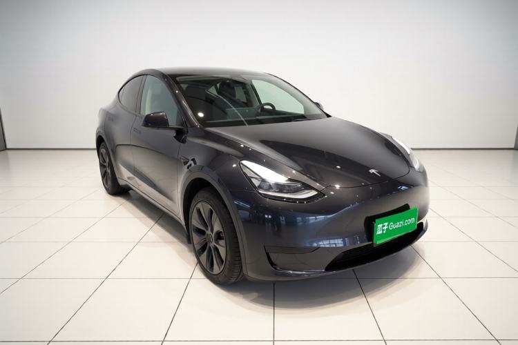 Used Tesla Model Y 2024 Rear-Wheel-Drive Version Front Right 45 Deg